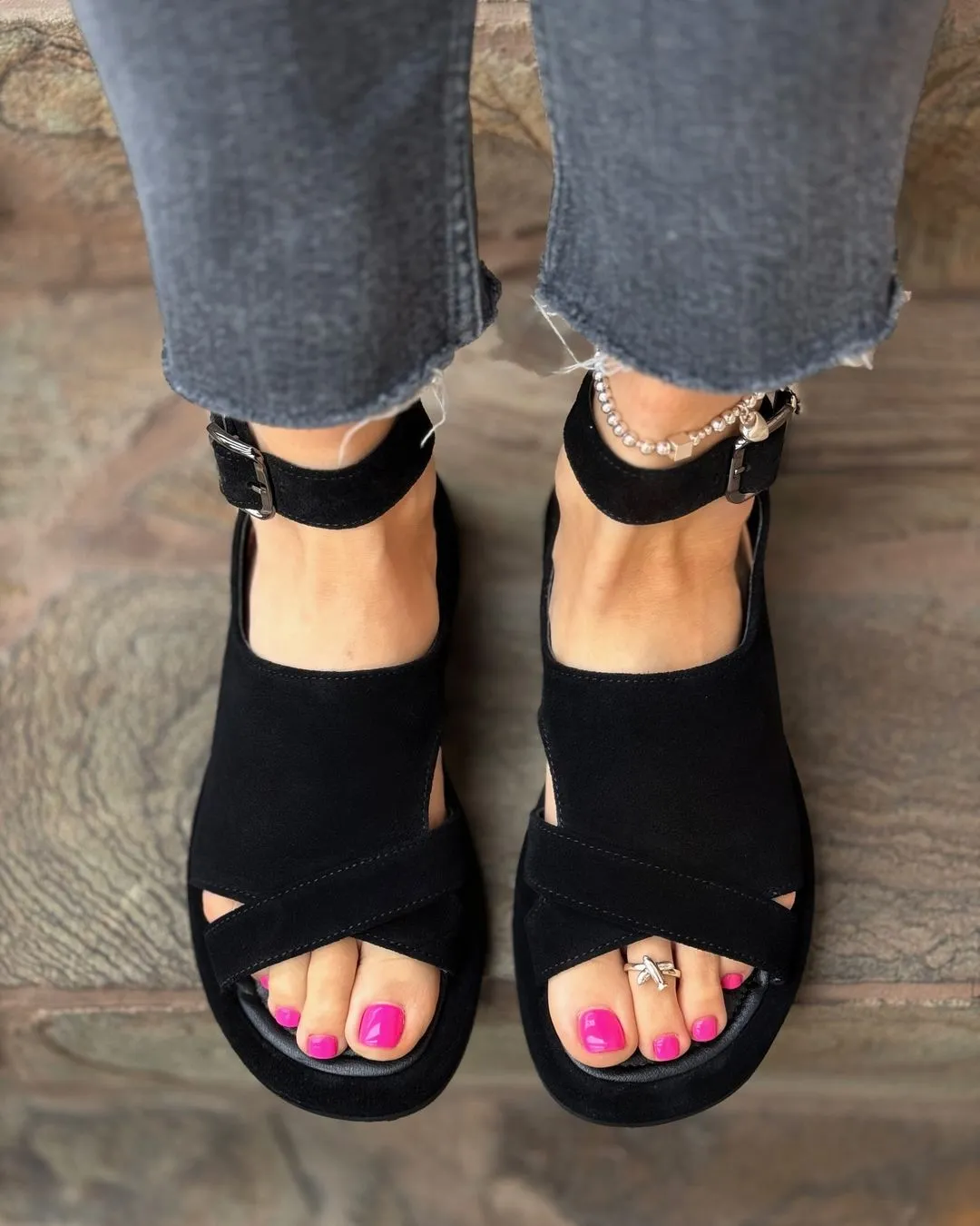 Comfortable natural suede sandals