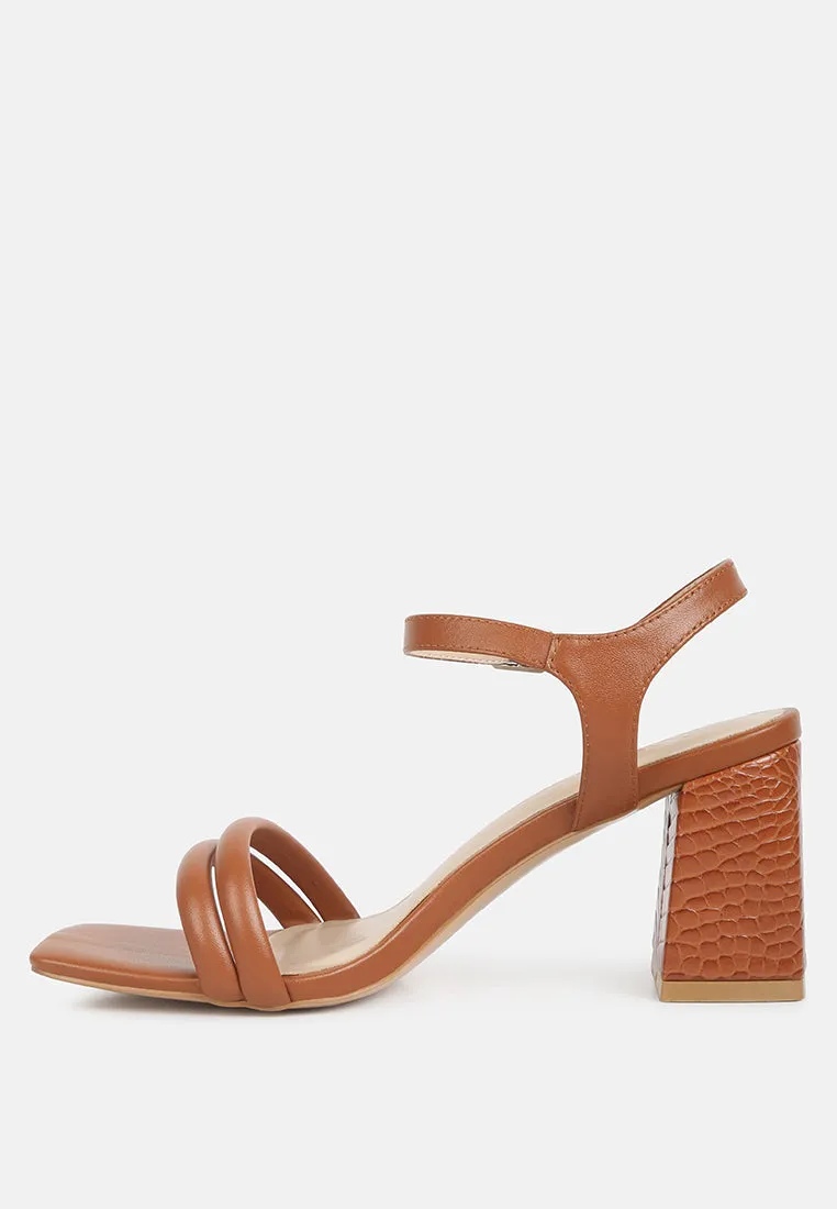 EDYTA Ankle Strap Block Heel Sandals in Tan