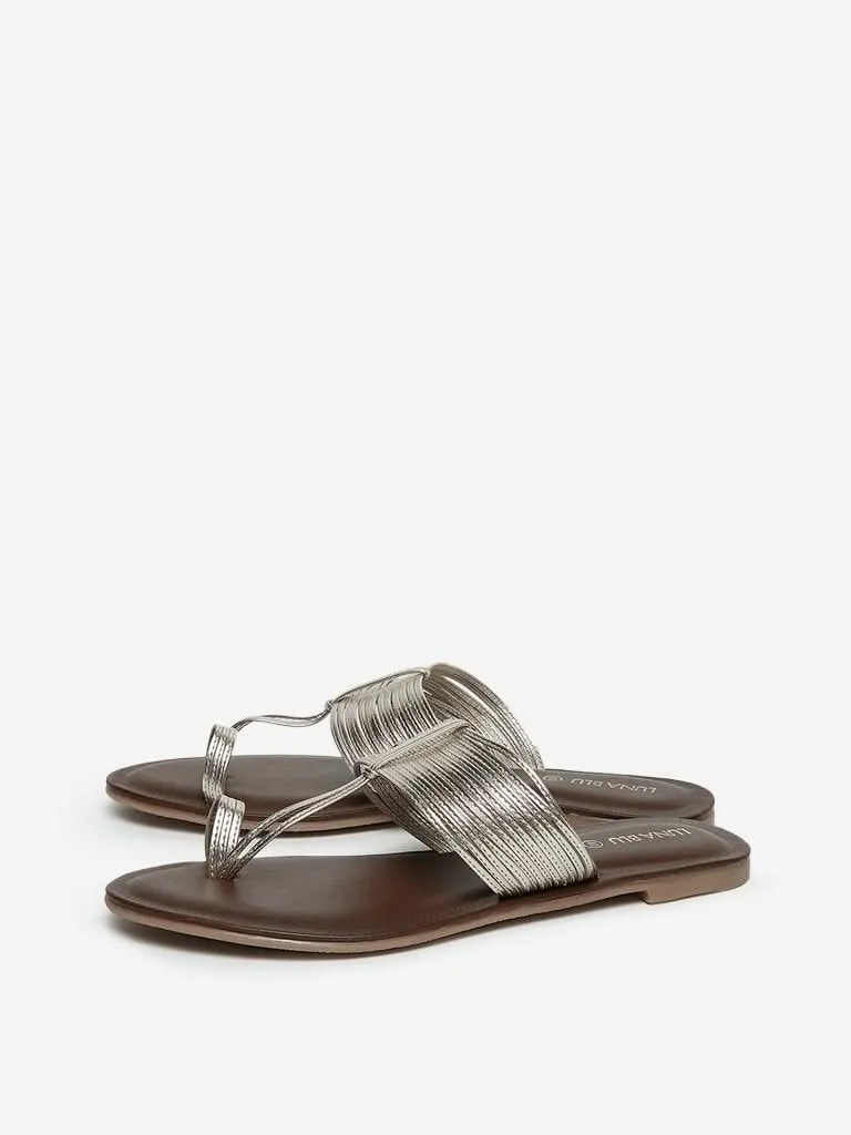 LUNA BLU Silver Kolhapuri Sandals